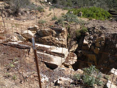 CROWN KING ARIZONA QUARTZ MINE